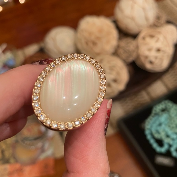 Gorgeous gold ring from Premier Designs - brand new - Picture 3 of 5